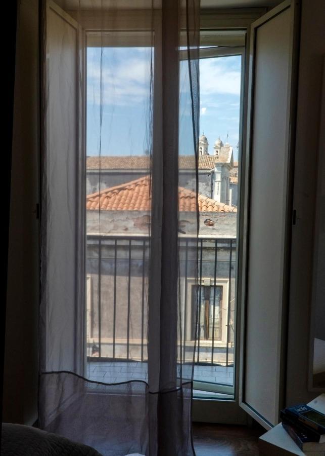 Guest house In Shared - City Center Catania